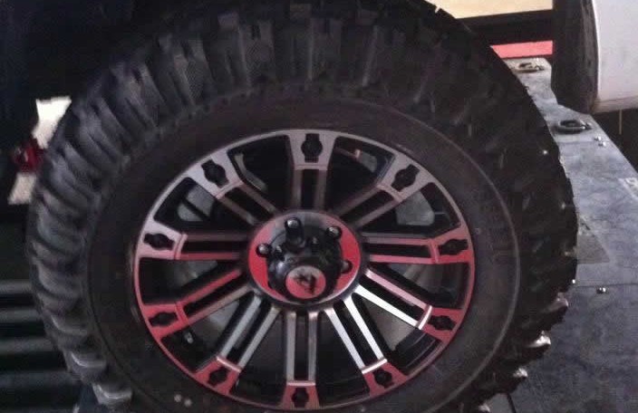 Chevrolet Colorado 2.8 front wheel on dyno