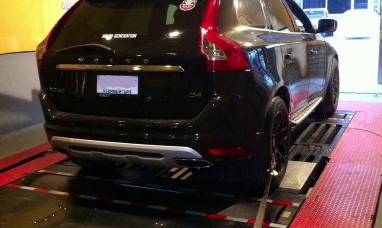 Volvo XC60 D4 on dyno at RPt Thailand