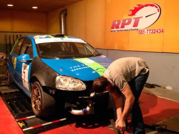 Race car being prepared on Dyno at Ritter Performance Tuning