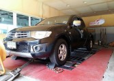 2006 Mitsubishi Triton 2.5L MT on running on dyno