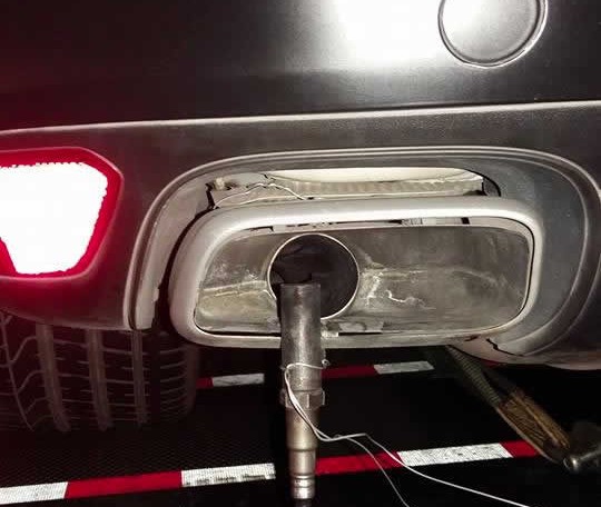 2012 Porsche Cayene on dyno at RPT Thailand ECU Remaping Gas check