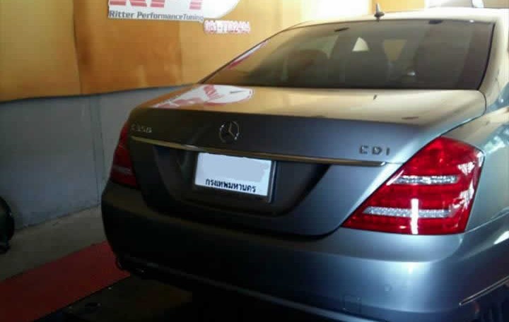 2013 Mercedes S350 rear view on dyno