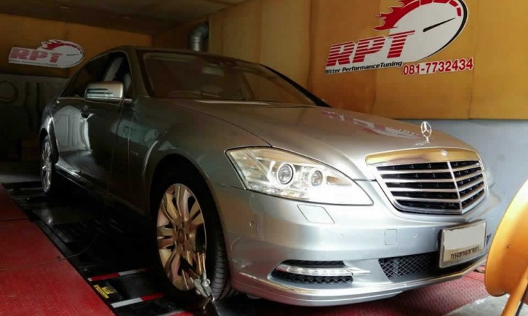 2013 Mercedes S350 on dyno for ecu remapping